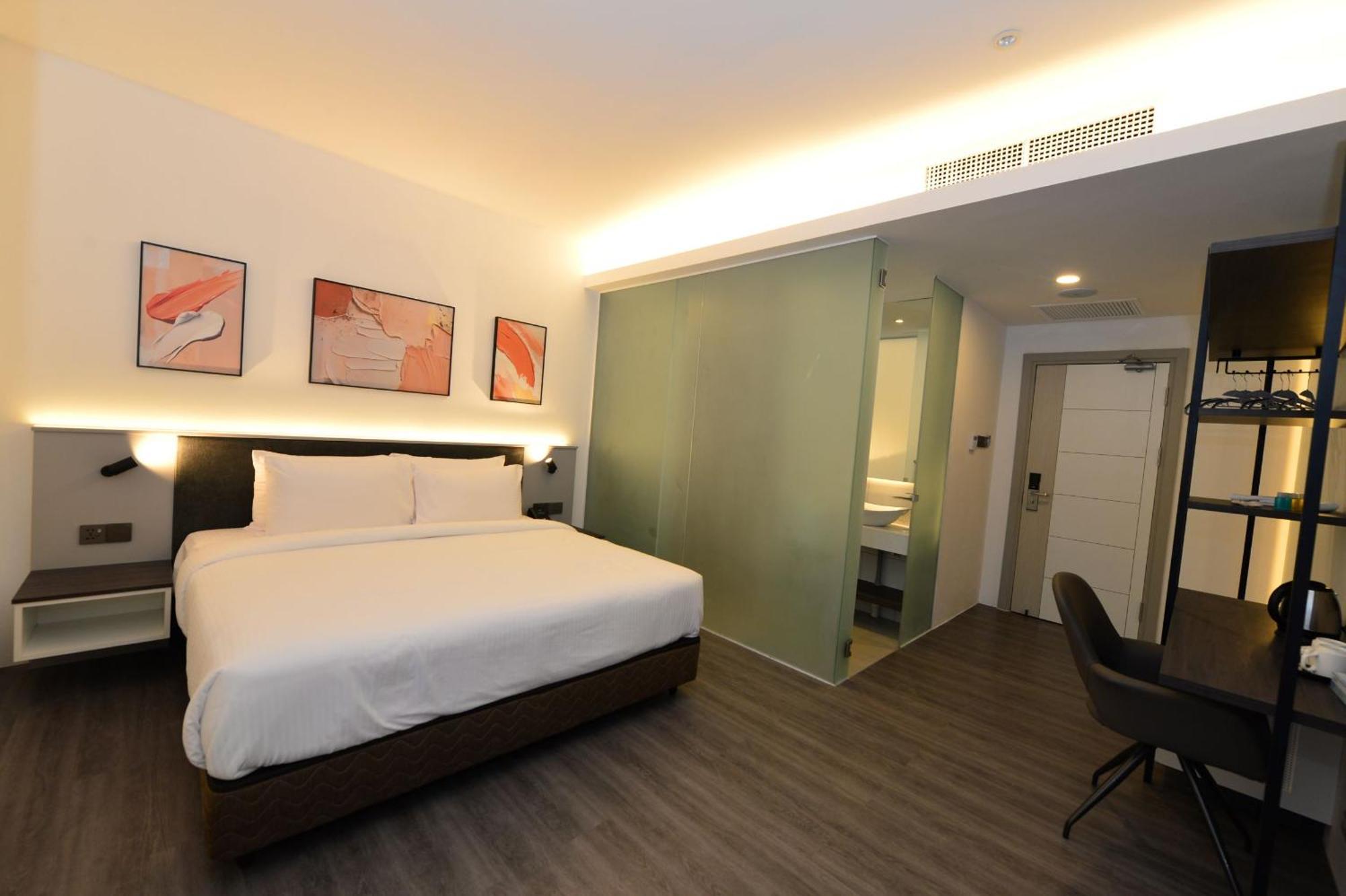 Rume Hotel Kuching Bagian luar foto