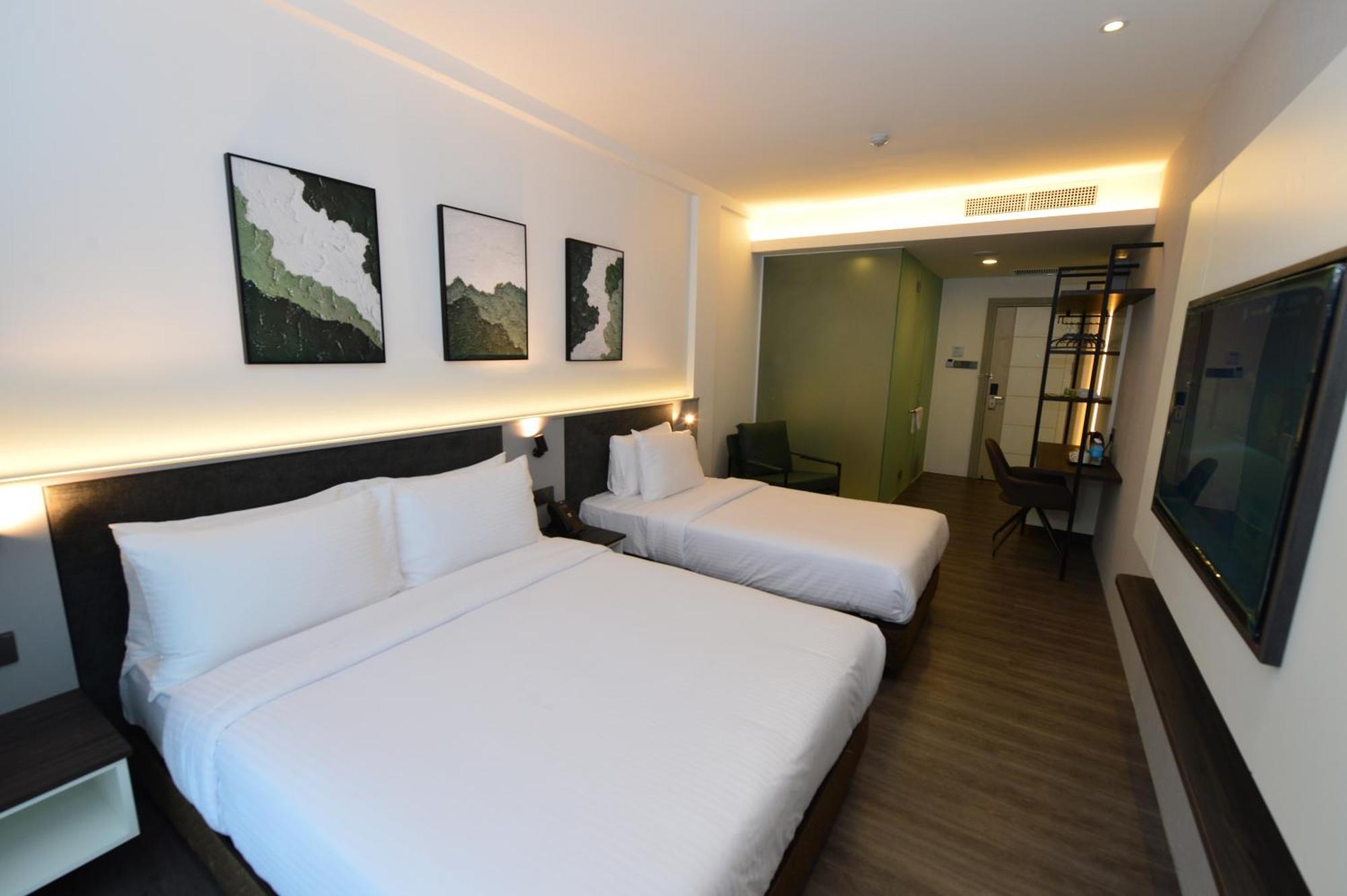 Rume Hotel Kuching Bagian luar foto