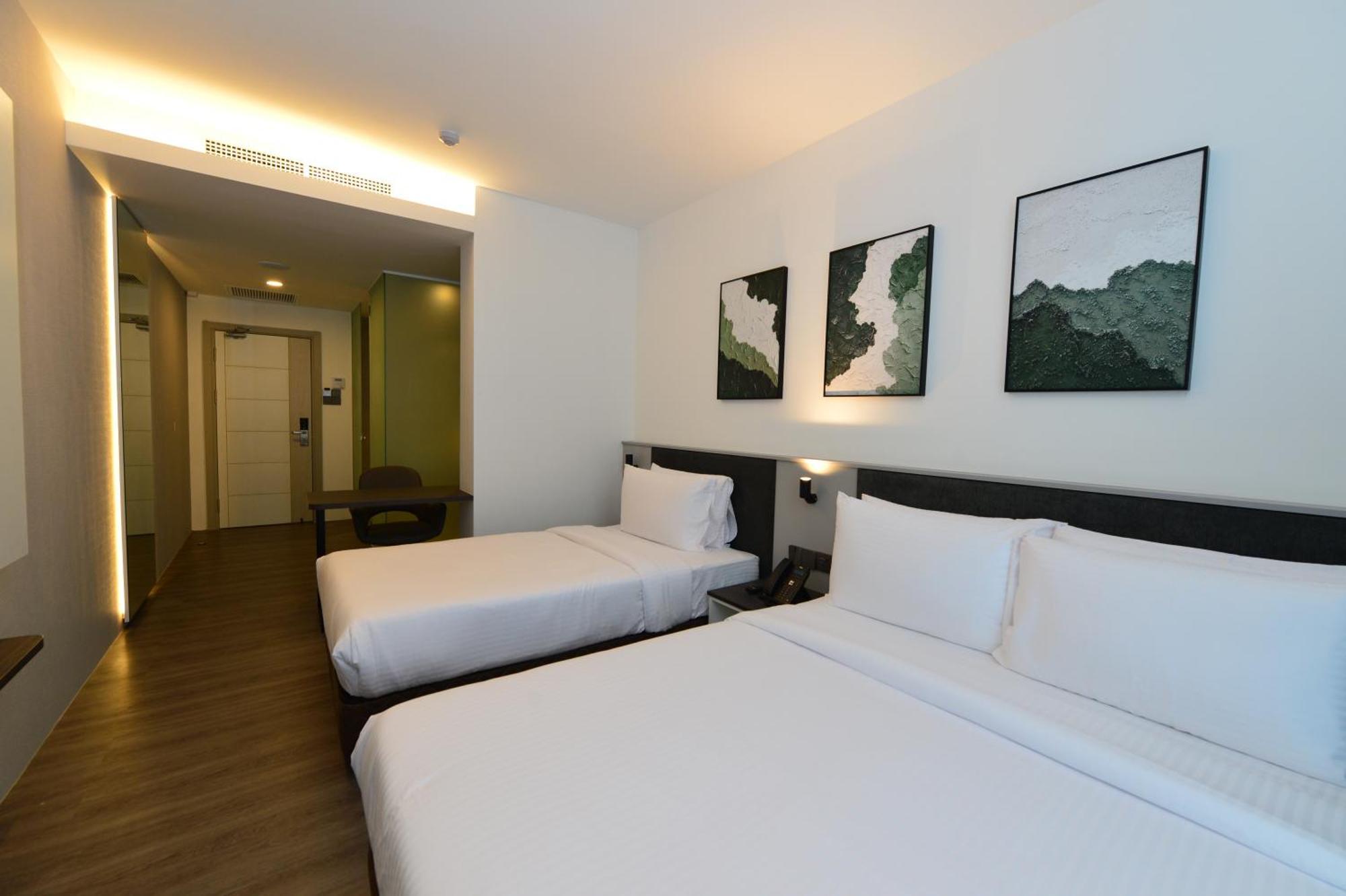 Rume Hotel Kuching Bagian luar foto